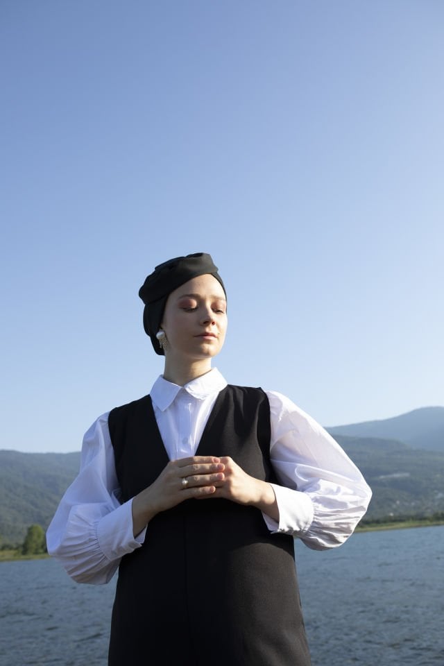 Noir Siyah Detaylı Bone