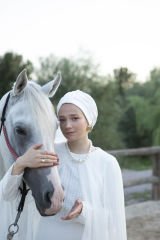 Pearly Beyaz: Ozel Tasarım Bone