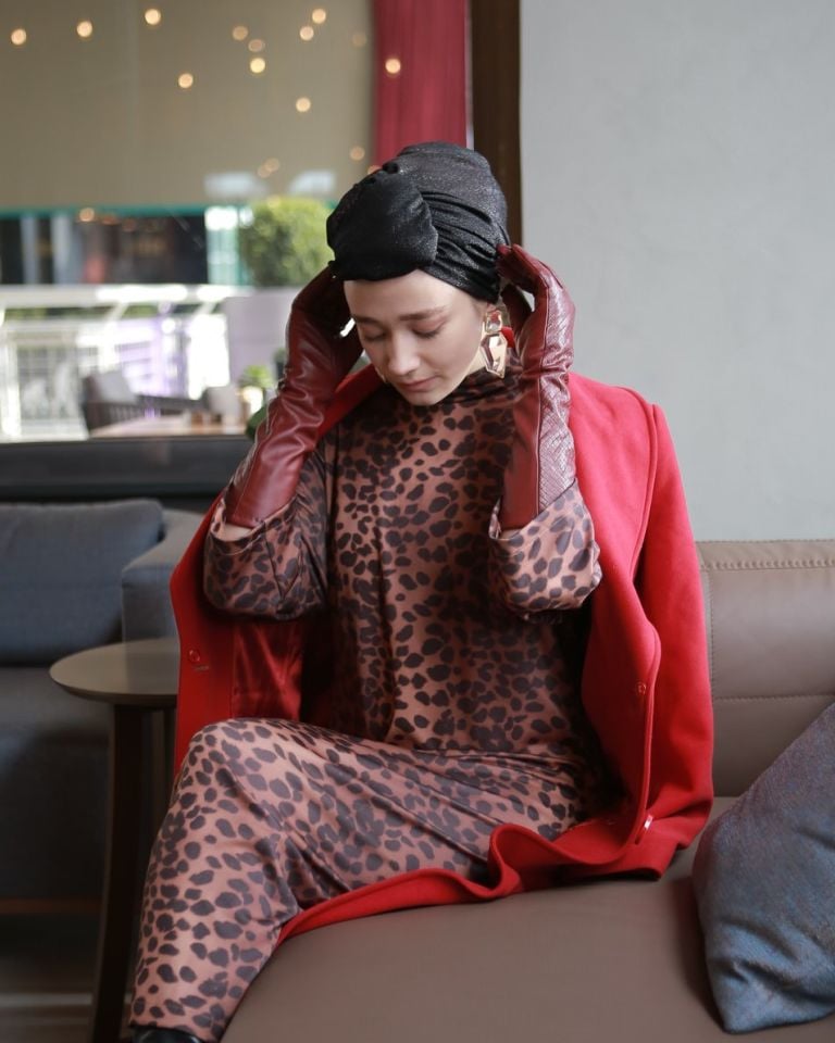 Işıltılı Siyah Bone