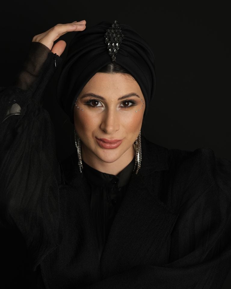 Taşlı Bone Rosa Siyah