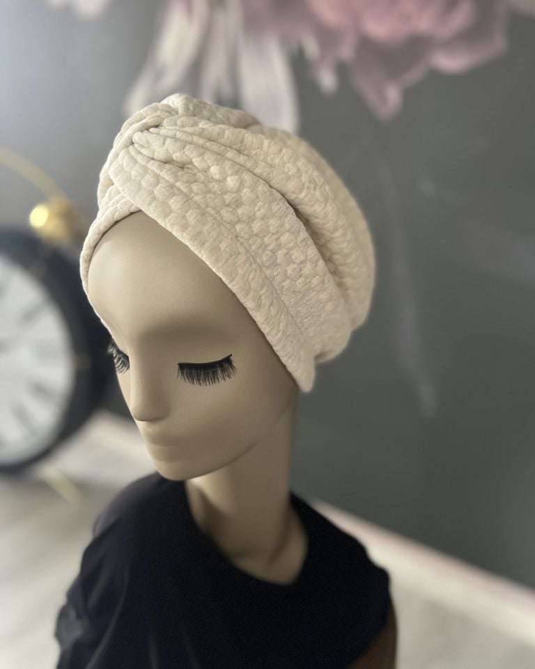 Pufidik Bone Krem Renk