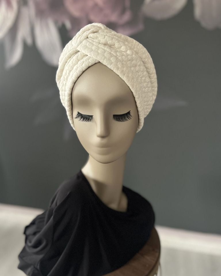 Pufidik Bone Krem Renk