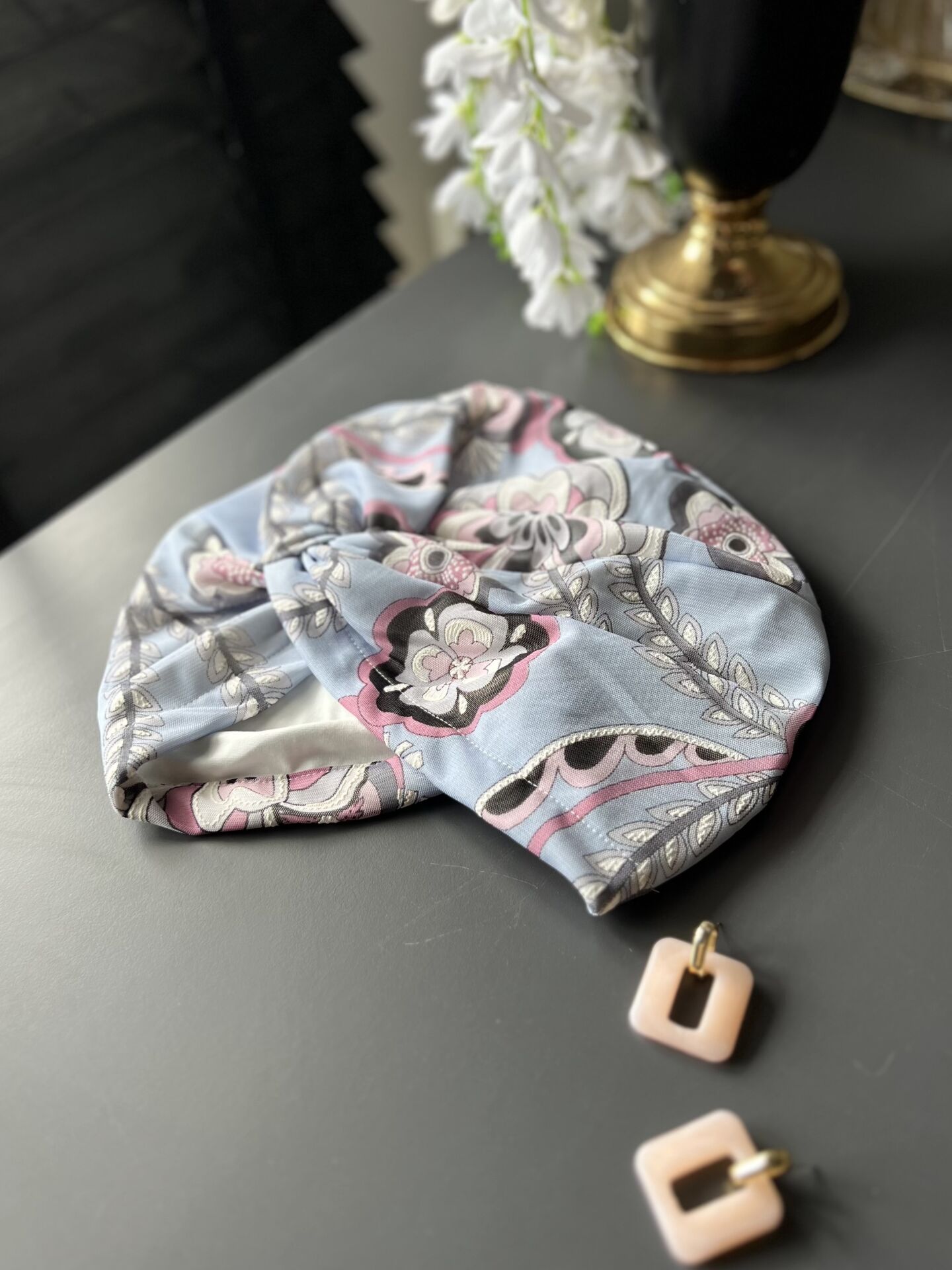 Helen Bone / Etkileyici Lila