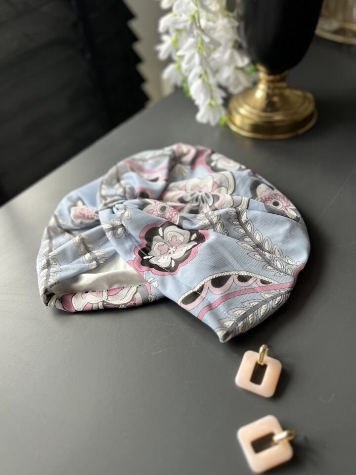 Helen Bone / Etkileyici Lila