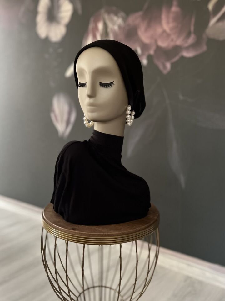 Hafif Parlayan Siyah Simya Bone