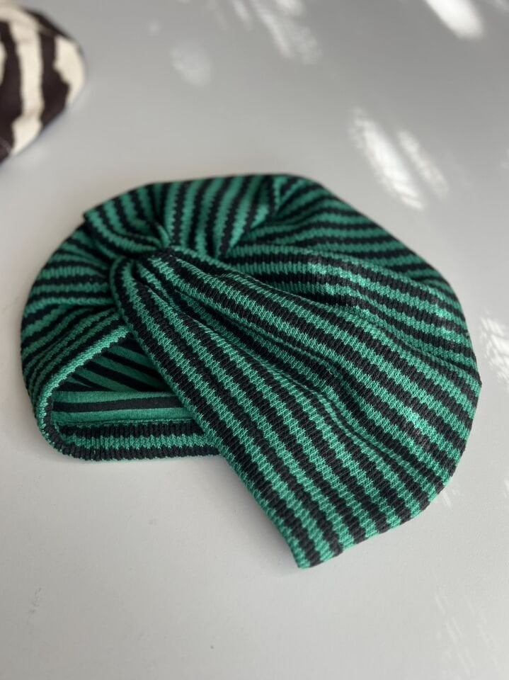 Çizzgi Bone Modern Görünüm