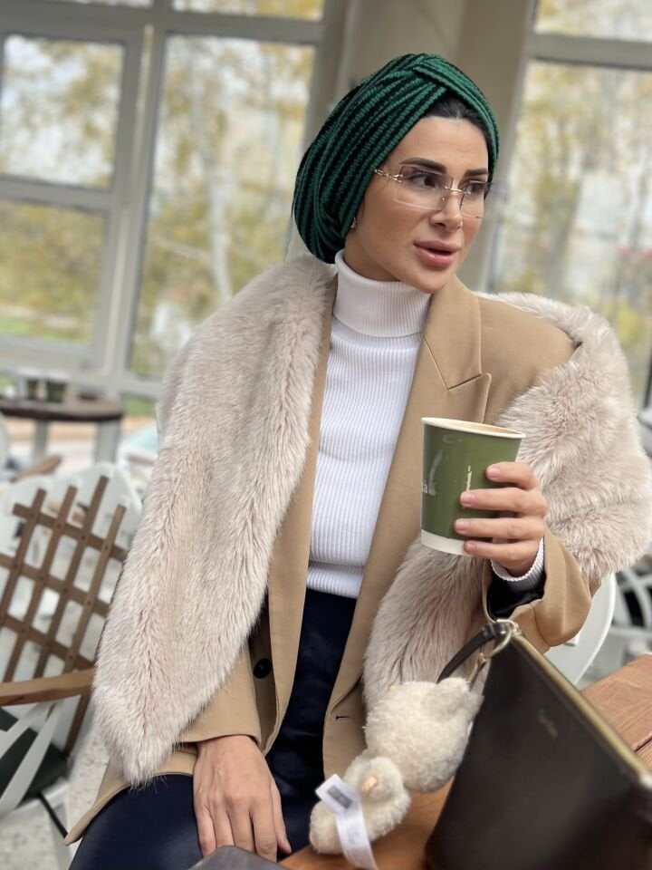 Çizzgi Bone Modern Görünüm