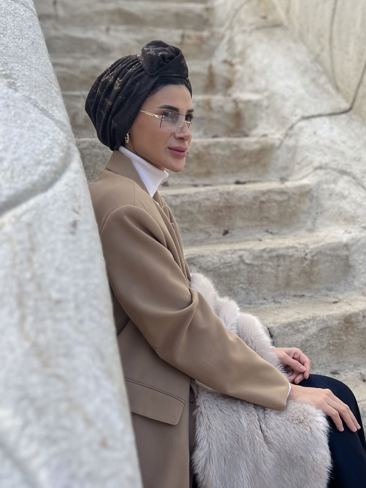 Simya Bone Kahve Üzeri Dora Desenler