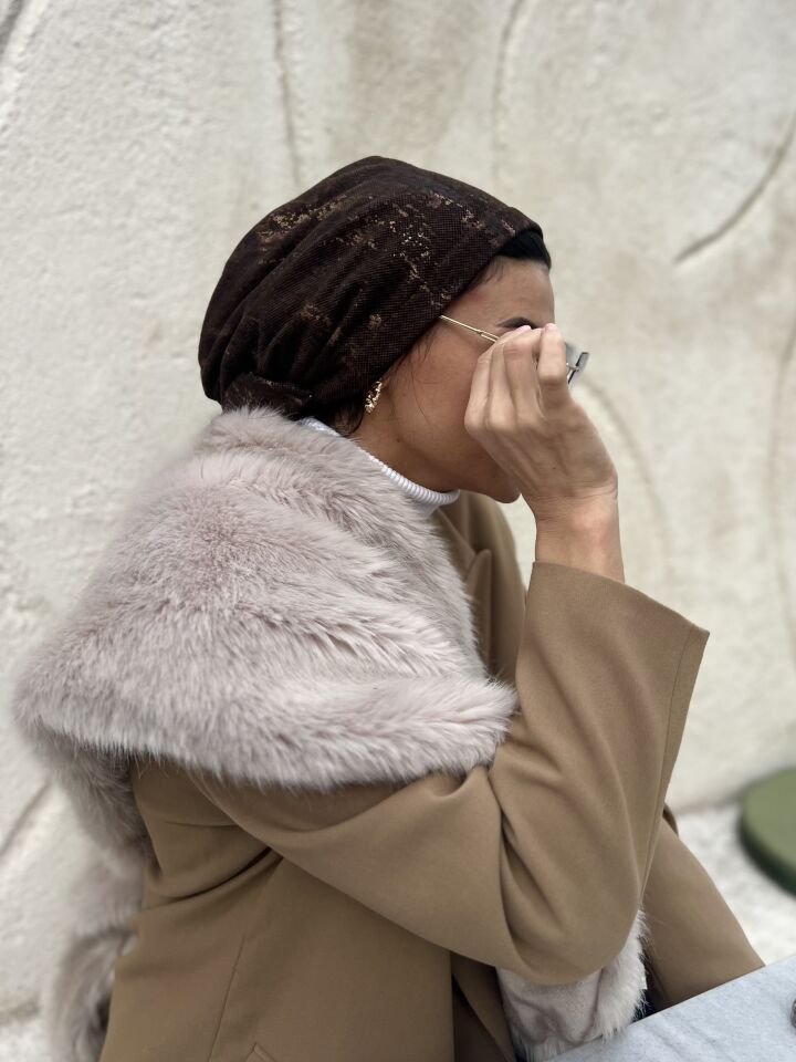 Simya Bone Kahve Üzeri Dora Desenler