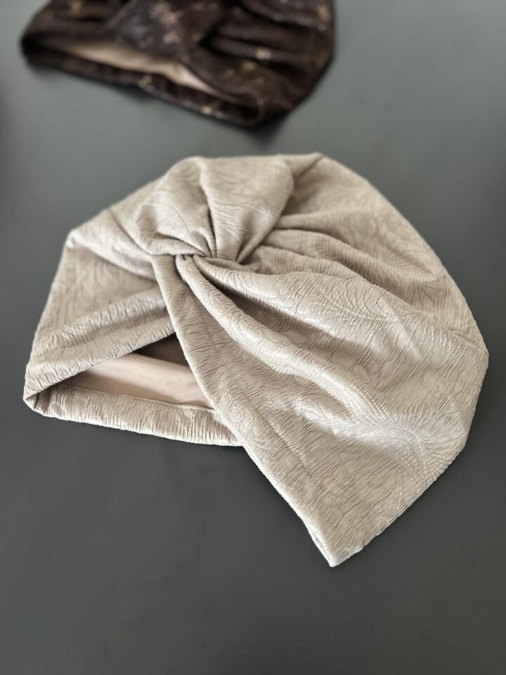 Qamar Bone Zarif Geçişler