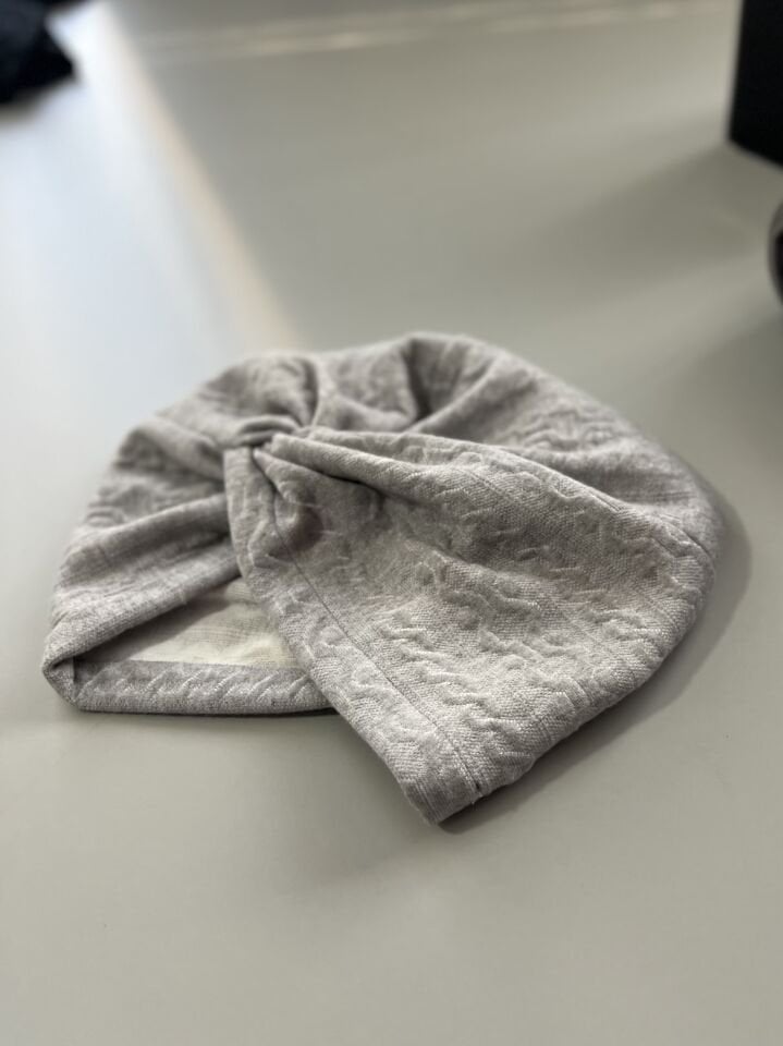 Örme Desenli Gri Bone