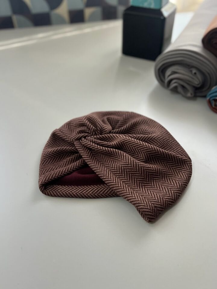 Balık Sırtı Bone Yumuşak Dokulu Kahve Tonlar