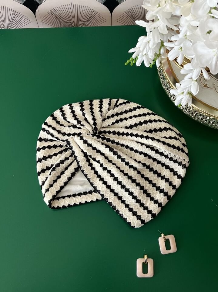 Nova Bone Siyah Beyaz Örgü