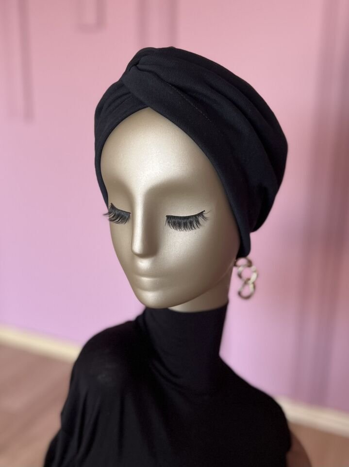 Lacivert Bone Sokak Rahatlığı