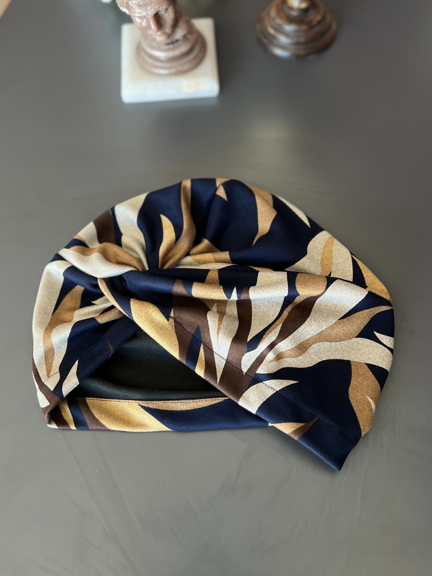 Lacivert Desenli Negro Bone