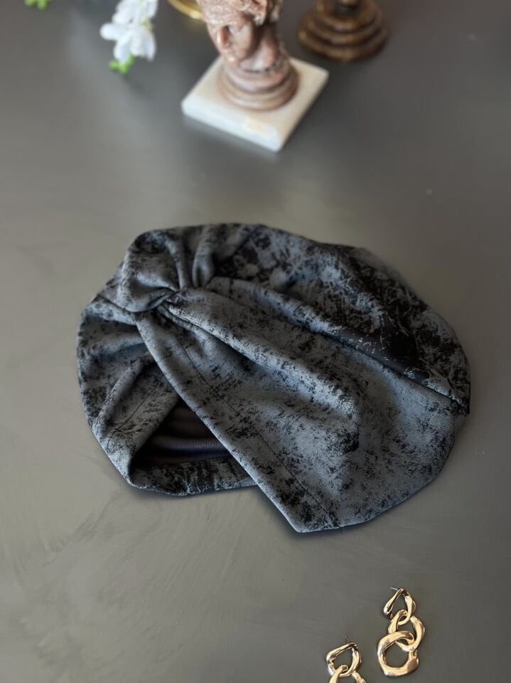 Siyah Antrasit Geçişli Negro Bone