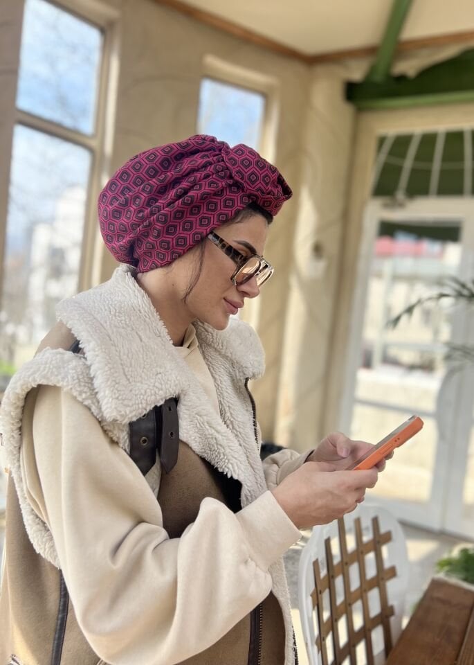 Pembe Desenler Simya Bone